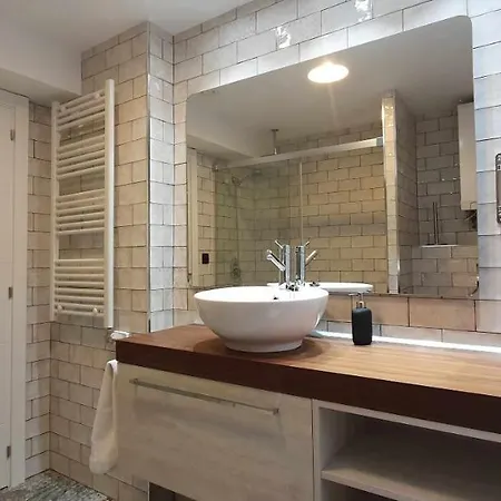 Apartamento El Pilar Céntrico Ascensor Cocina Wifi En By Lodom *