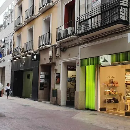 Apartamento El Pilar Céntrico Ascensor Cocina Wifi En By Lodom *